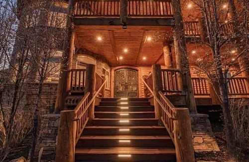 North Estates House | 🐻 Most Luxe Estate in BigBear! 🏔️ 6k ft, 6b7br, sleep10🏰