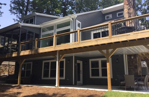 Gainesville House | Most Primo Spot on Lanier - Family Fun & Location, Location, Location!