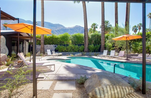 Old Las Palmas House | Mostero House - 4 Bedroom Suites! Walk to Town!