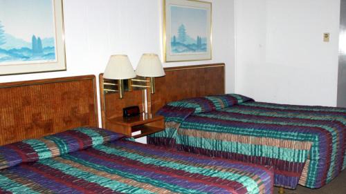Gold Beach Hotel | Motel 101