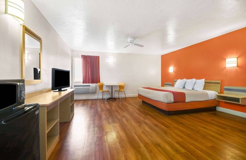 Beaver Hotel | Motel 6 Beaver, UT