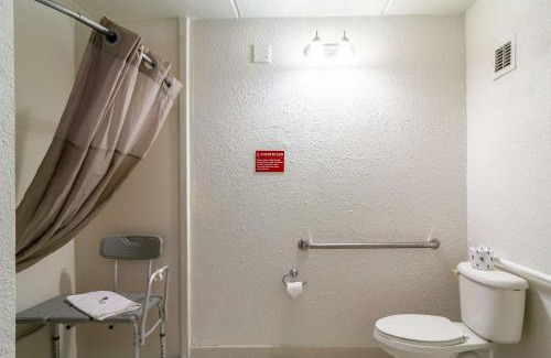 Dock Junction Hotel | Motel 6-Brunswick, GA