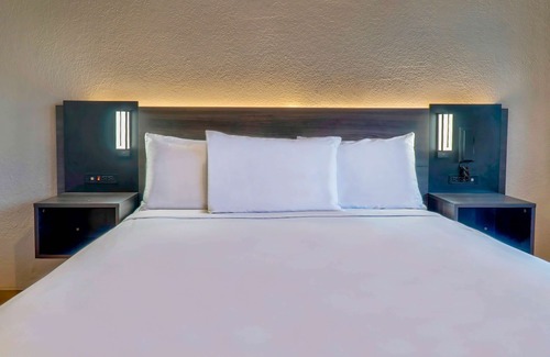 El Monte Hotel | Motel 6 El Monte, CA - Los Angeles