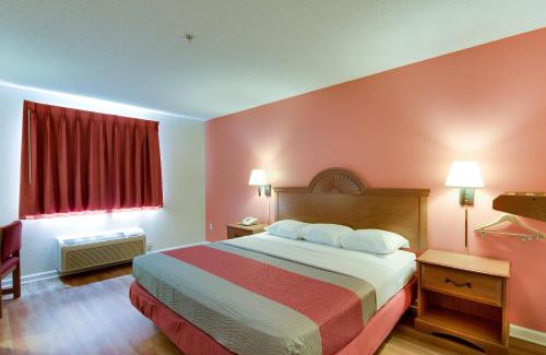 Hinesville Hotel | Motel 6-Hinesville, GA