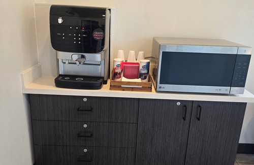 Westlake South Hotel | Motel 6 Los Angeles, CA - Downtown