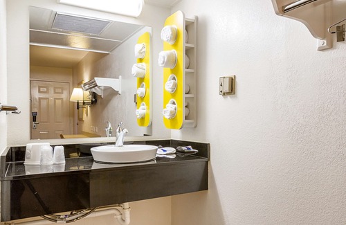 Mesa Hotel | Motel 6 Mesa North