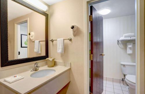 Milford Hotel | Motel 6-Milford, CT