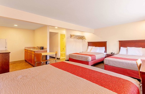 Pendleton Hotel | Motel 6 Pendleton, OR - West