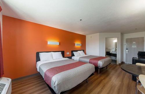 San Antonio Hotel | Motel 6-San Antonio, TX - Downtown - Alamo Dome