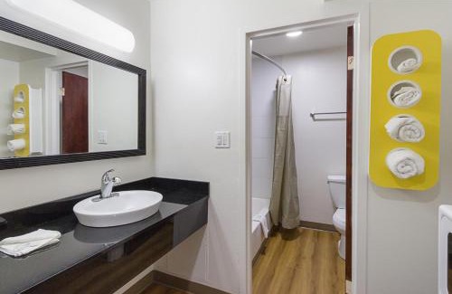 Sidney Hotel | Motel 6-Sidney, OH