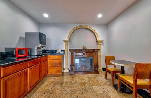 South Gate Hotel | Motel 6 South Gate, CA