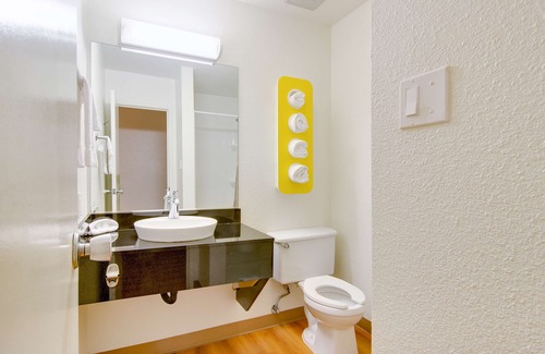 Fife Hotel | Motel 6 Tacoma, WA - Fife