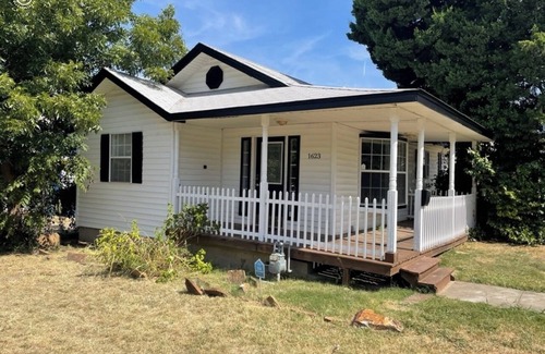 Sunrise Terrace House | Mother Road Manor Downstairs at the Fairgrounds