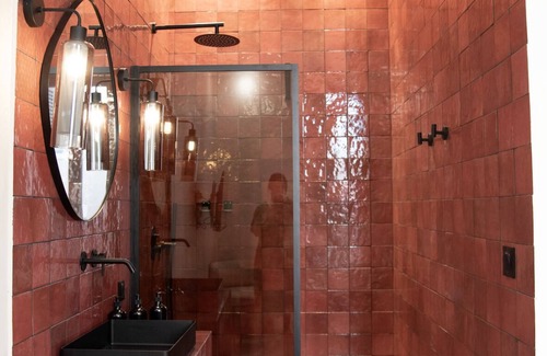 1st Arrondissement Hotel | Mouchki