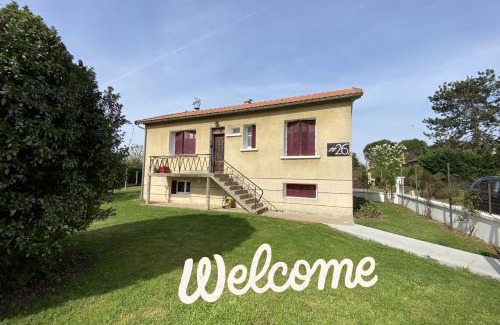 Jaunay-Clan Apartment | MOULIN#3 - 6 pers -calme-Jardin&Parking Futuroscope