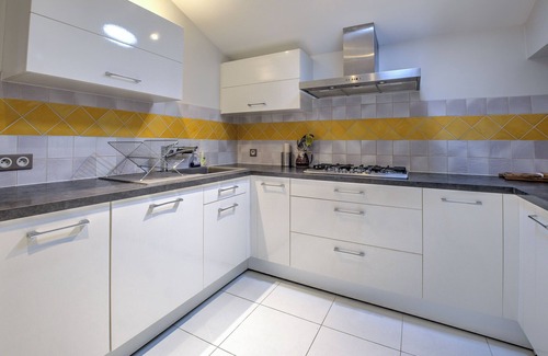 Neuvic House | Moulin de Villeverneix and its tower, Neuvic on the banks of the Vern for 6, 8 people