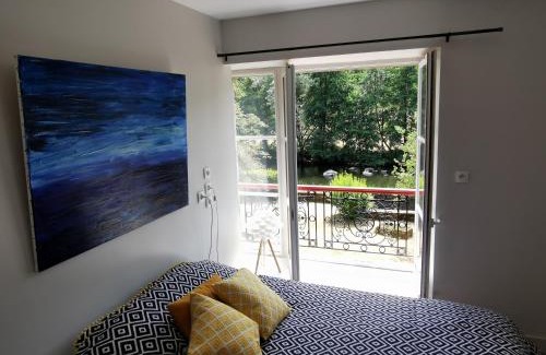 Mortagne-sur-Sevre Bed & Breakfast | Moulin Pont Vieux Chambres d'hôtes