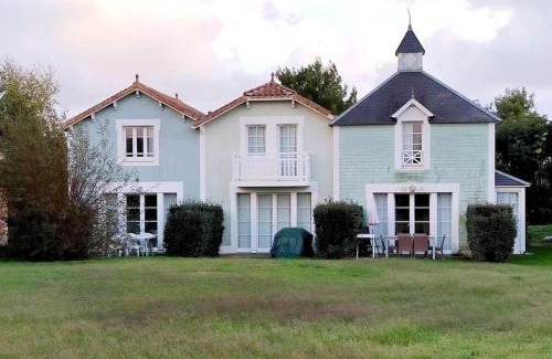 Bourgenay House | "MOULIN VERT RIVAGE" Maison, 6 personnes, au coeur du golf, village vacances, accès piscines gratuit