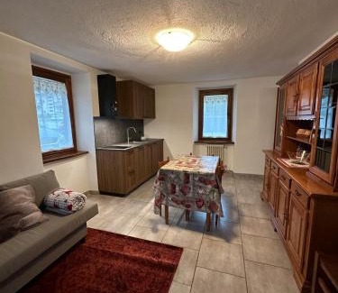 Aymavilles House | Moulins 57