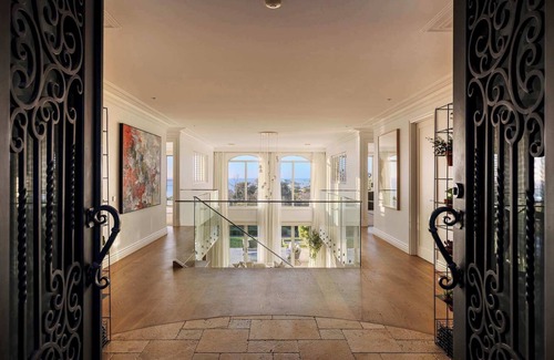 Mount Martha House | Mount Martha Manor Indoor Pool & Ocean Views