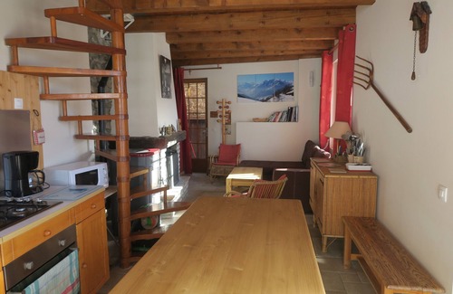 Novallay Ski Chalet | Mountain chalet in a natural environment