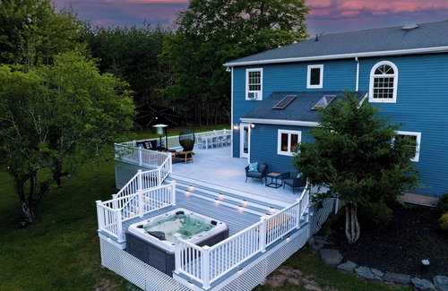 Jewett House | Mountain Blue Vista: Luxury Retreat near Ski Resorts with Hot Tub, Firepit, Pond