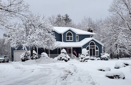 Jewett House | Mountain Blue Vista: Luxury Retreat near Ski Resorts with Hot Tub, Firepit, Pond