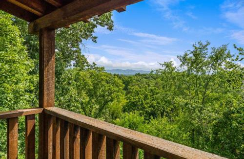 Sevierville House | Mountain Breeze