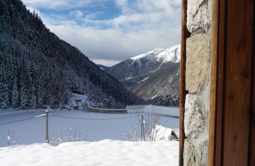 Saint-Martin-Vesubie Ski Chalet | Mountain cabin above Lake Boréon