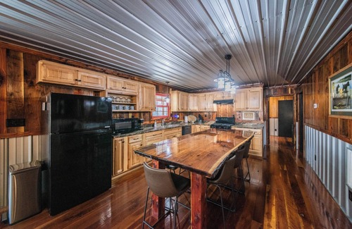Kuttawa House | Mountain Cabin just off Lake Barkley in Kuttawa, KY