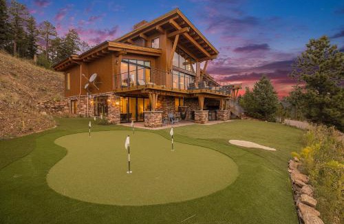 Bailey House | Mountain Cabin W Deck Views & Hot Tub