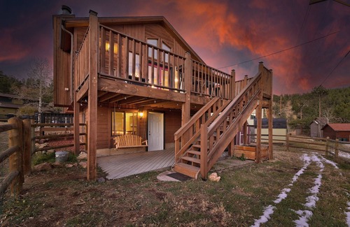 Bailey Cabin | Mountain cabin with hot tub, WiFi, views, sleeps 6, 2 full bathrooms, 2 decks