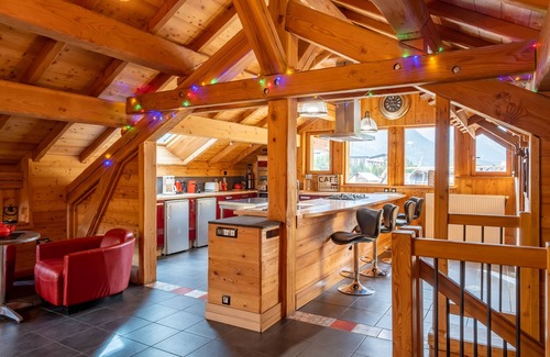 La Salle-les-Alpes Ski Chalet | Mountain chalet with swimming pool and sauna - in the heart of the Hautes Alpes