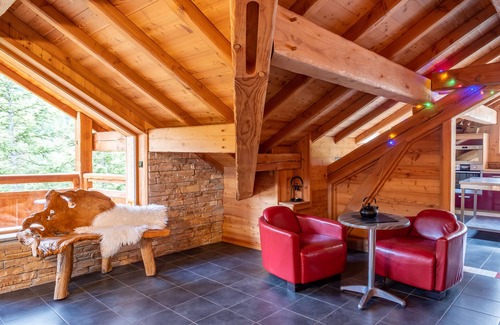 La Salle-les-Alpes Ski Chalet | Mountain chalet with swimming pool and sauna - in the heart of the Hautes Alpes