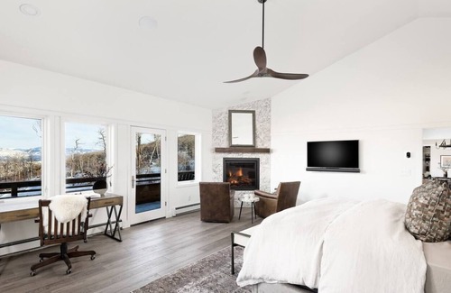 Glenwood Springs House | Mountain Chalet on 40 Private Acres with access to Sunlight/Aspen/Vail Resorts
