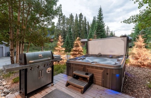 Blue River House | Mountain Chalet located in Blue River 5 minutes South of Breckenridge.