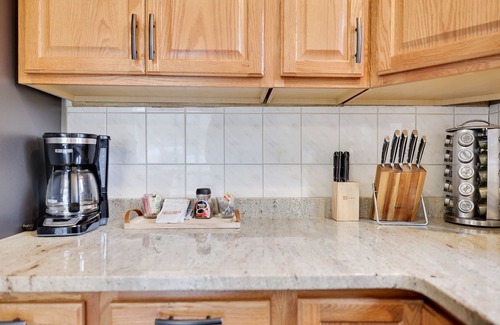 Hamlin House | Mountain Chalet Retreat 4 bedrooms,3 baths,hot tub, sauna, game room, firepit