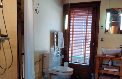 Abondance Ski Chalet | Mountain Chalet, sleeps 8-10, four star accommodation