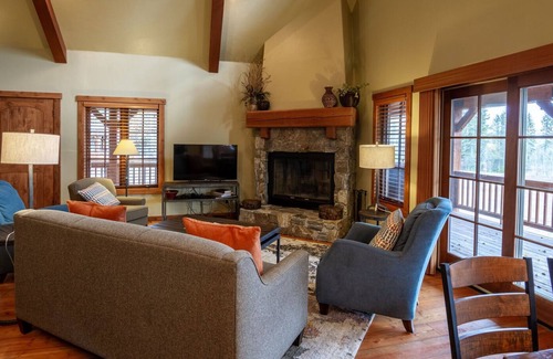 Tamarack Ski Chalet | Mountain Chalet w/ Private Hot Tub and Gorgeous Meadow Views.