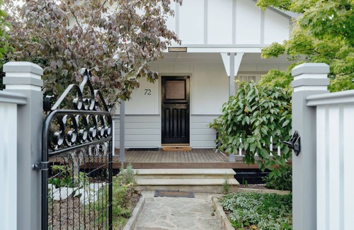 Blackheath House | Mountain Cottage. 3 bedrooms 2 bathrooms