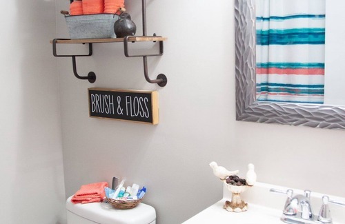 Flat Rock Cottage | Mountain cottage with all the special touches of home