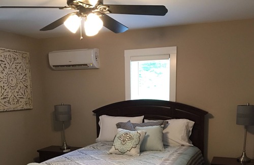 Flat Rock Cottage | Mountain cottage with all the special touches of home