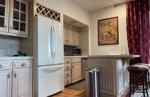 Indian Wells Condo | Mountain Cove golf course views