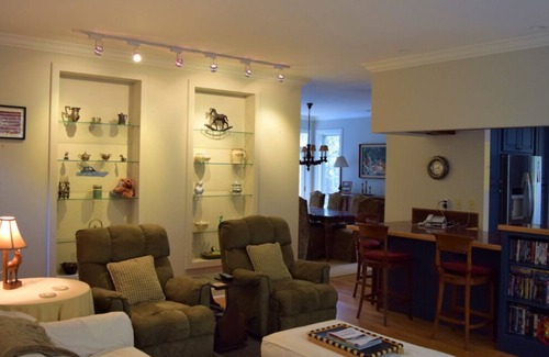 Ellijay House | Mountain Creek Retreat- Spacious Retreat w/ Large Hot Tub and Creek !