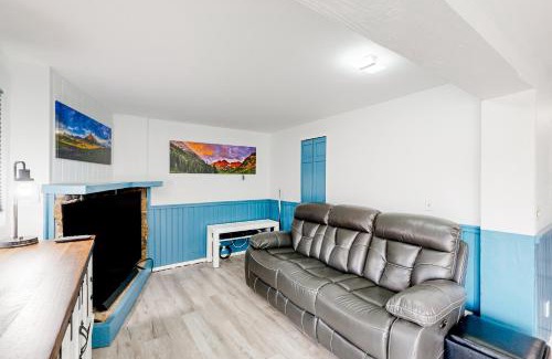 Crested Butte Apartment | Mountain Delight