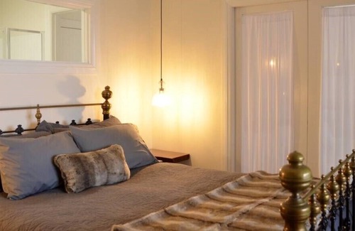 Fernhill Apartment | Mountain Elegance - with spa