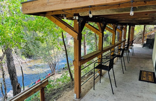 Loveland House | Mountain Escape by the Big Thompson River.