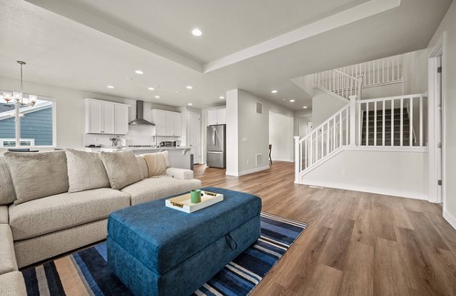 Mountain Green House | Mountain Escape R1 |Snowbasin Ski Retreat |Hot Tub