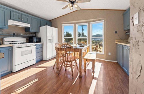 Canon City Other | Mountain Farm Stay, Alpacas & Views, Royal Gorge 15min