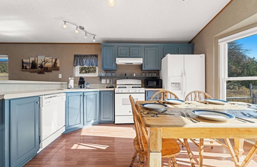Canon City Other | Mountain Farm Stay, Alpacas & Views, Royal Gorge 15min